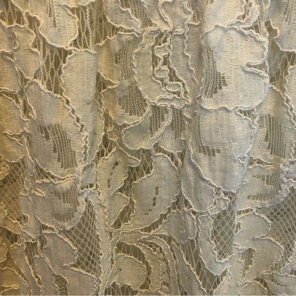 LOFT Cream Lace Floral Short Sleeve Top - Picture 8 of 16